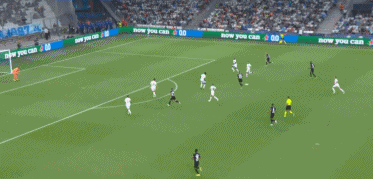 达万庆祝足协杯夺冠：我无比开心能实现这个将永存于心的梦想（足协杯夺冠后，达万：圆了一个将永铭于心的梦想，我欣喜万分）