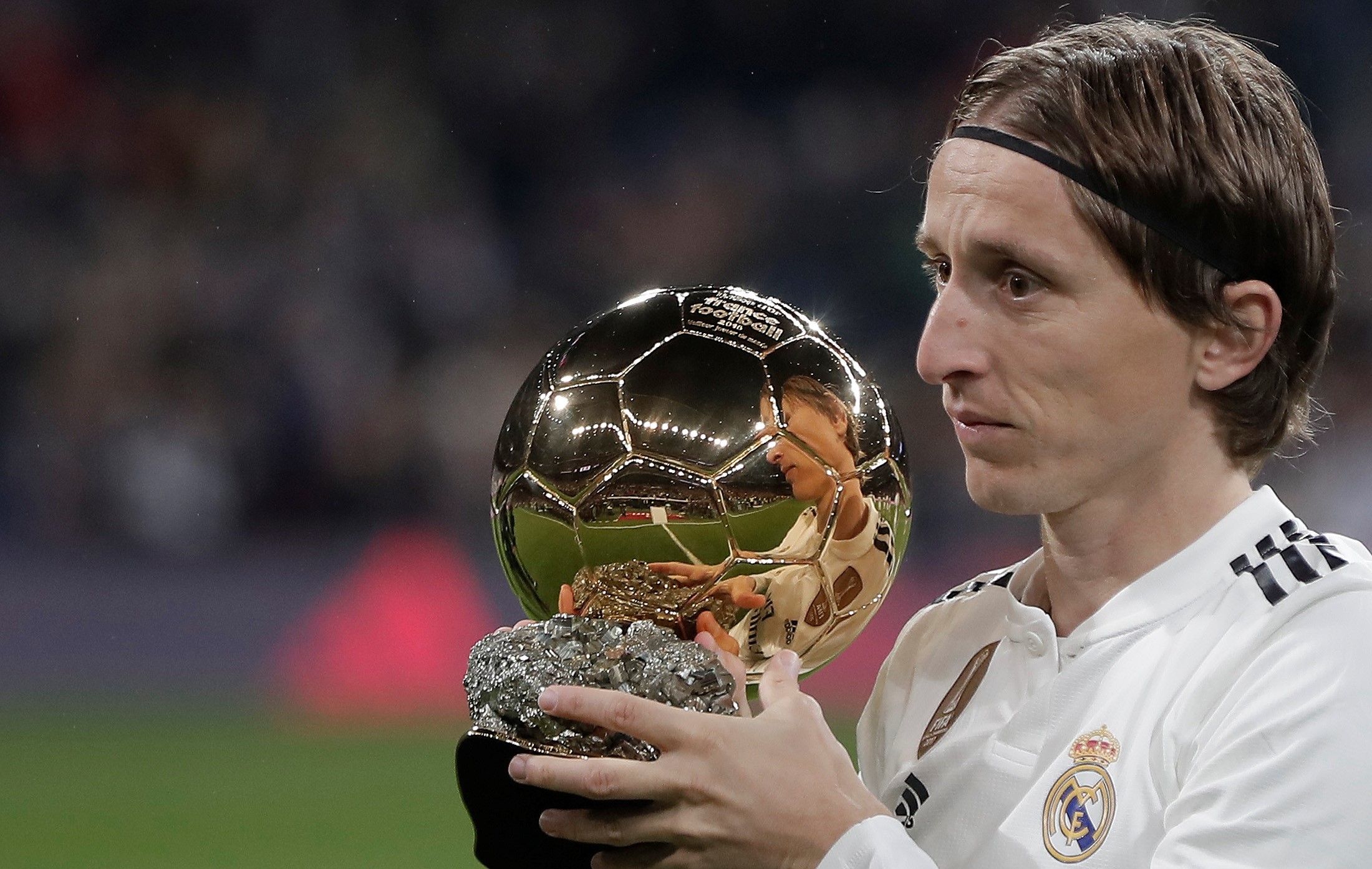 哈登本赛季三分造犯规次数高达27次，断层领先所有人（哈登本季三分造犯规达27次，遥遥领先全联盟）