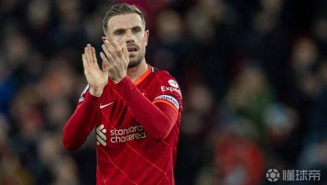 萨拉赫：利物浦把我当成替罪羊，斯洛特突然就和我撇清关系（萨拉赫称被利物浦当成替罪羊，斯洛特突然与其划清界限）